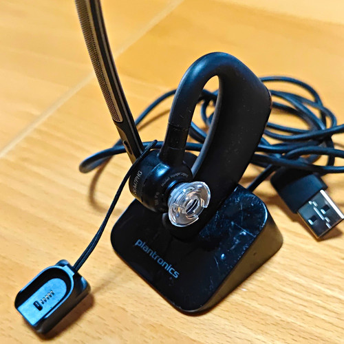 Plantronics voyager legend - plantronics,