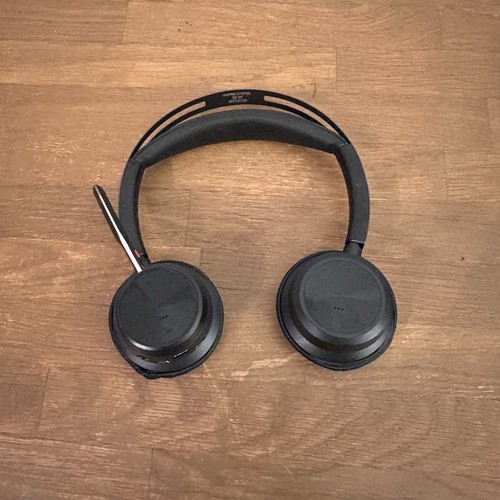 Poly plantronics voyager focus - plantronics,